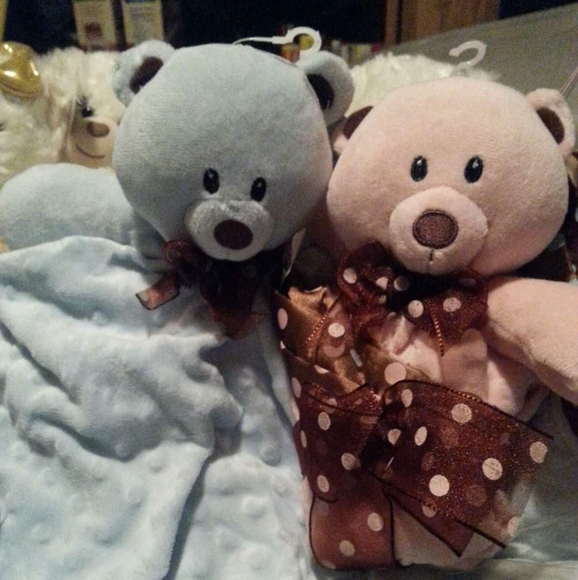 Teddy bears in blanket - Picture 8 of 10